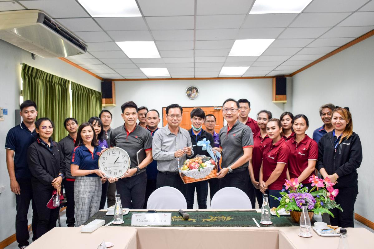 บริษัท อีซูซุสงวนไทย มอเตอร์สเซลส์ จำกัด เยี่ยมชมโรงงานประกอบรถดัมพ์และรถเทรลเลอร์ บริษัท สามมิตรมอเตอร์สแมนูแฟคเจอริง จำกัด (มหาชน)