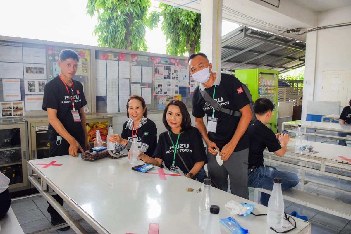 คณะลูกค้า บริษัท สันติอีซูซุเพชรบูรณ์ จำกัด เยี่ยมชมโรงงานผลิตรถดัมพ์